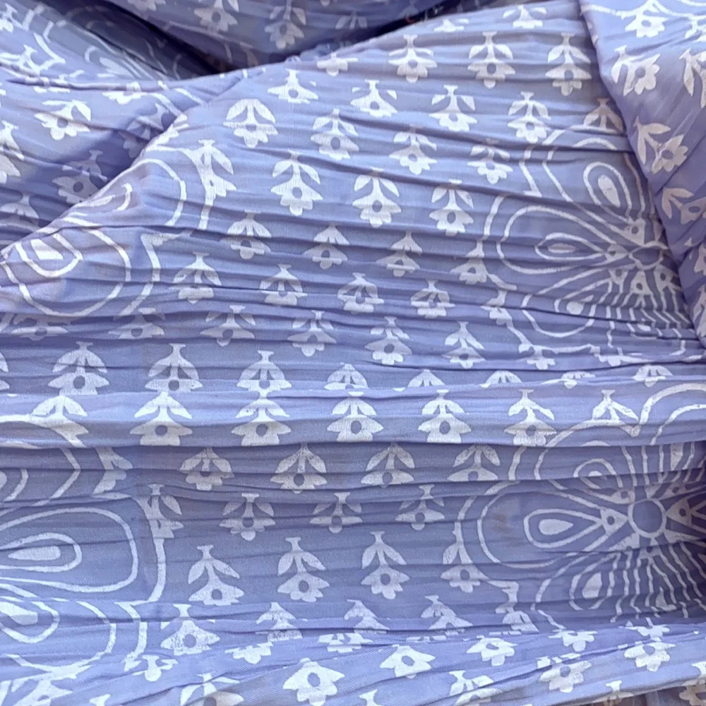 Gorgeous Full size duvet cover, Pictures do not do this justice. NWOTAGS